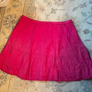 Boho skirt. To the knee. Lined.